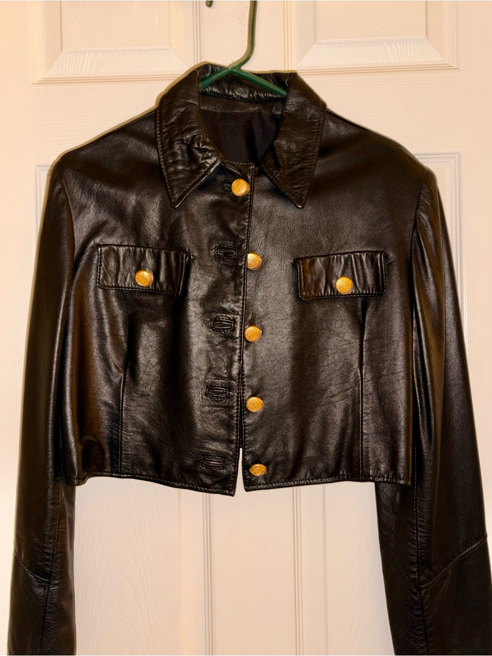 Matching Set Italian Made in 🇮🇹 Leather Cropped Jacket & Skirt. Mint condition
